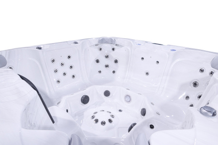 Гидромассажный спа бассейн NordicSpa Khild (Хильд)